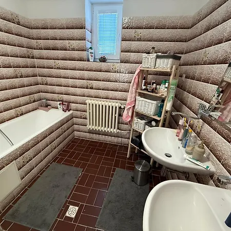 Apartment Guest House *